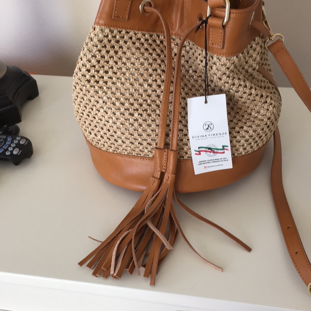 Leather tan bag - Picture 4 of 6